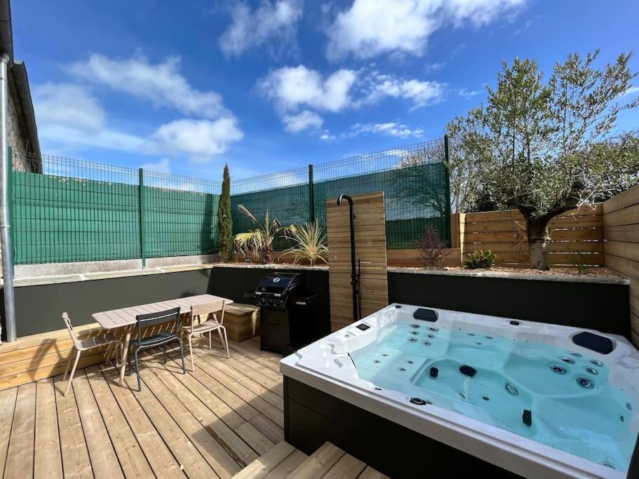 Douceur De Vivre En Bord De Mer - Jacuzzi Et Cheminee 셍-쿨롬 외부 사진