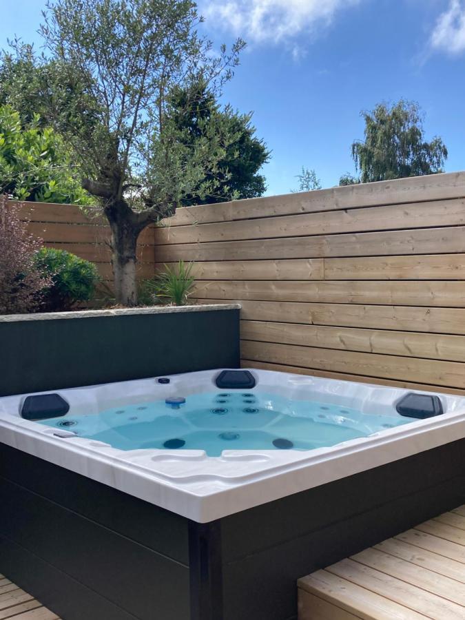 Douceur De Vivre En Bord De Mer - Jacuzzi Et Cheminee 셍-쿨롬 외부 사진